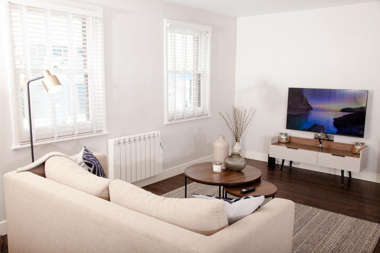 High Life Serviced Apartments - Old Town Swindon Ngoại thất bức ảnh