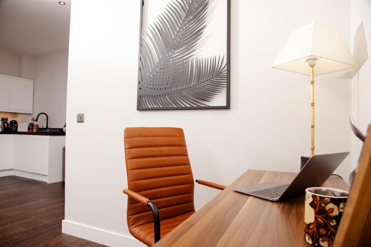 High Life Serviced Apartments - Old Town Swindon Ngoại thất bức ảnh